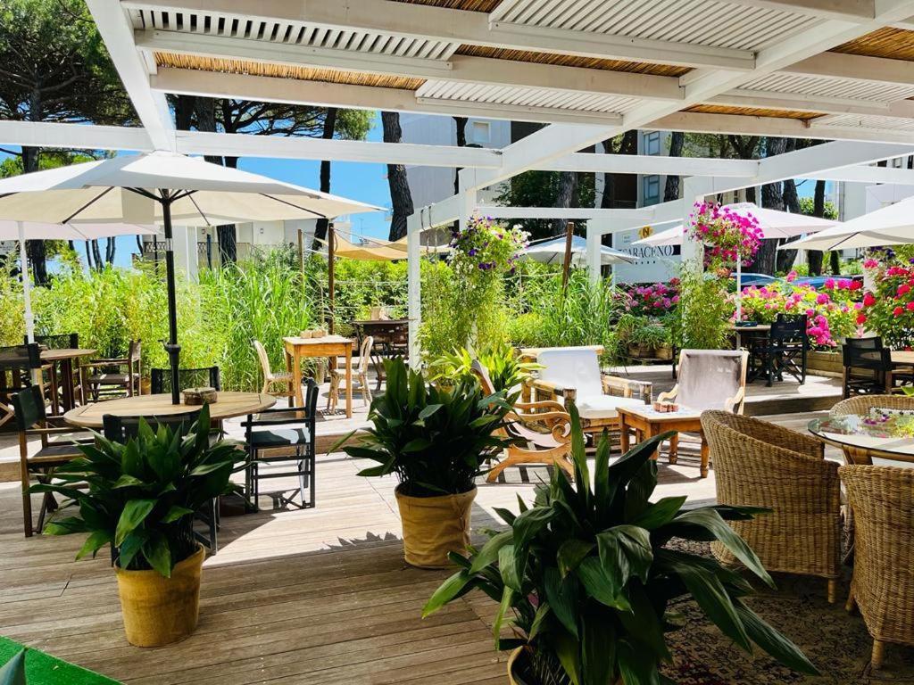 Hotel Saraceno Resort With Private Beach Milano Marittima Ngoại thất bức ảnh