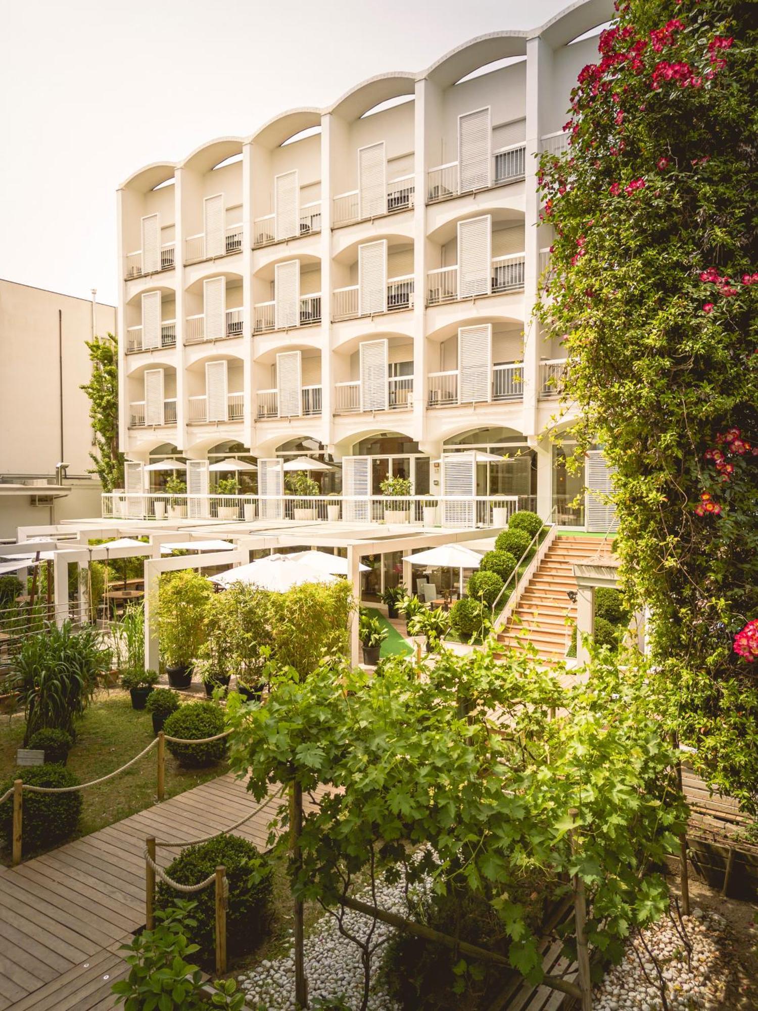 Hotel Saraceno Resort With Private Beach Milano Marittima Ngoại thất bức ảnh