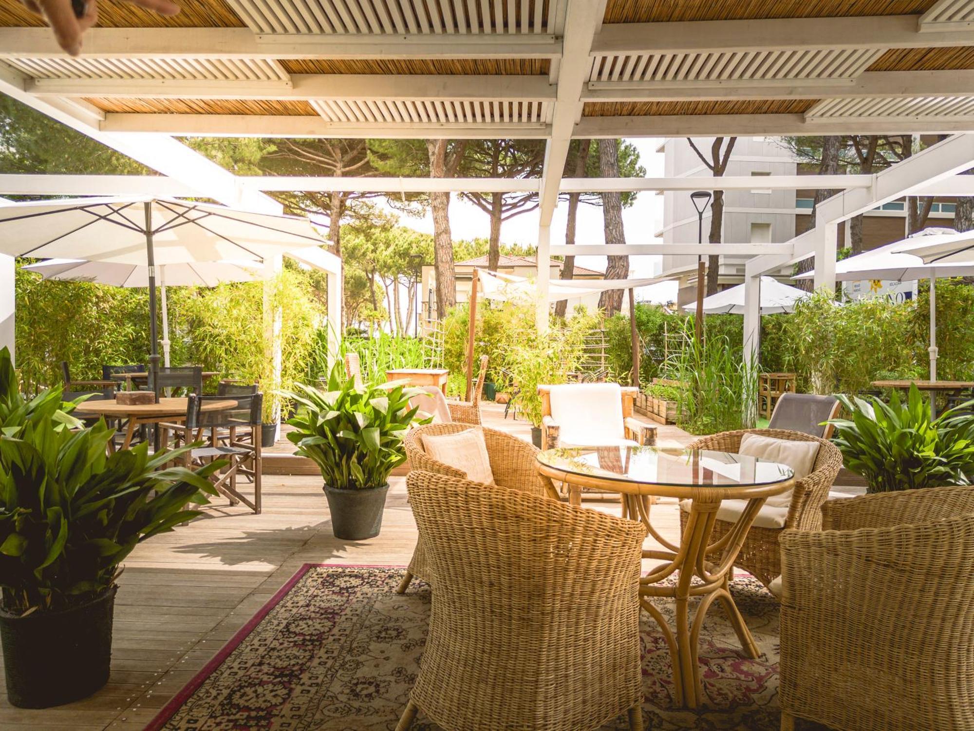 Hotel Saraceno Resort With Private Beach Milano Marittima Ngoại thất bức ảnh