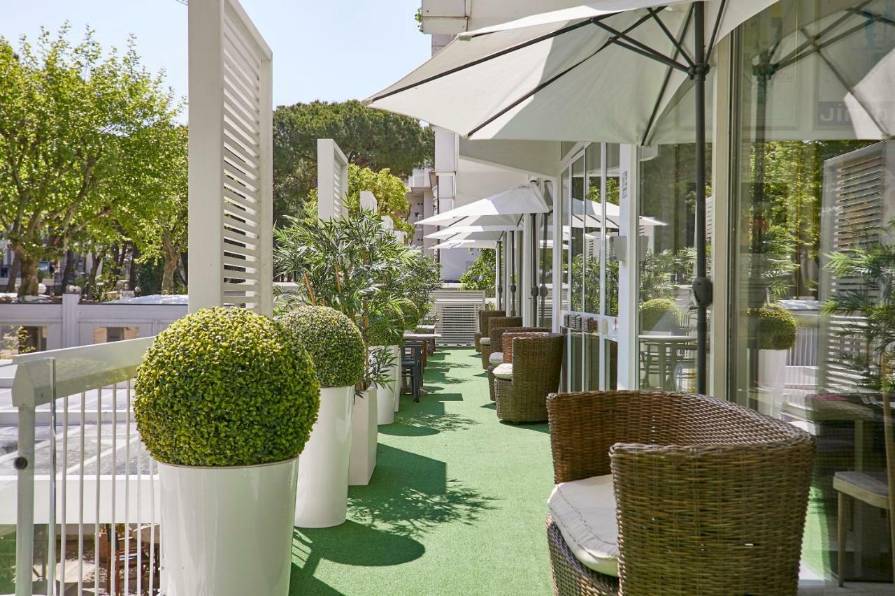 Hotel Saraceno Resort With Private Beach Milano Marittima Ngoại thất bức ảnh